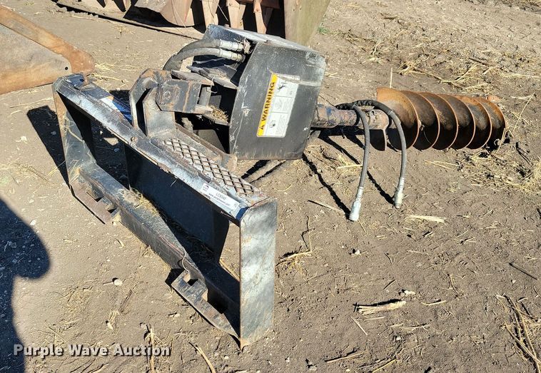 image for item LC9345 Lowe 1650E  skid steer auger