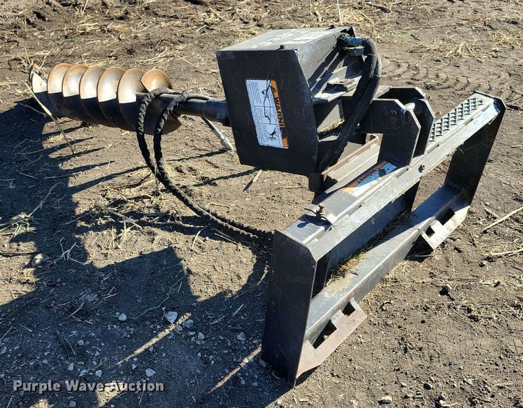 image for item LC9345 Lowe 1650E  skid steer auger