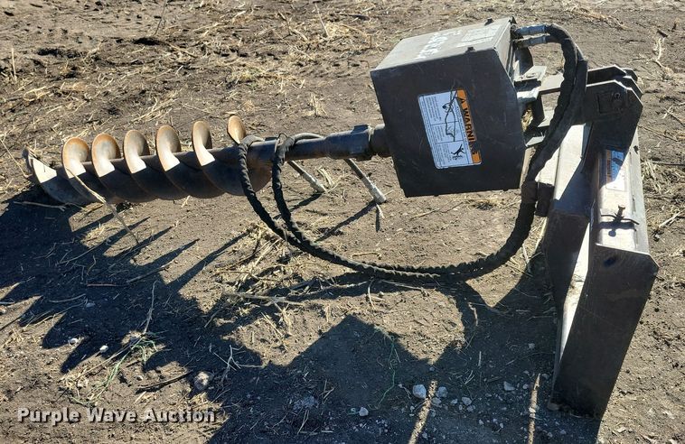 image for item LC9345 Lowe 1650E  skid steer auger