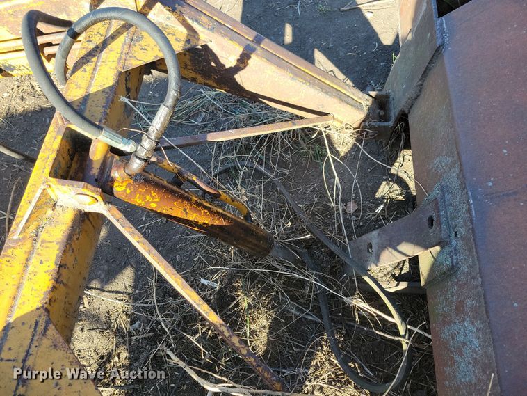 image for item LC9346 Loader