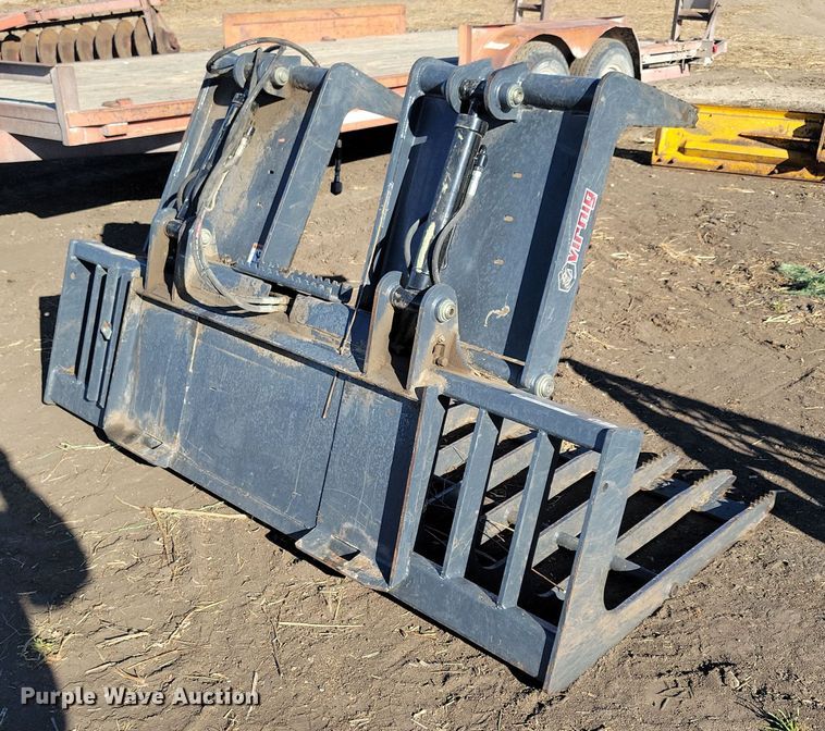 image for item LC9348 Virnig  skid steer grapple bucket