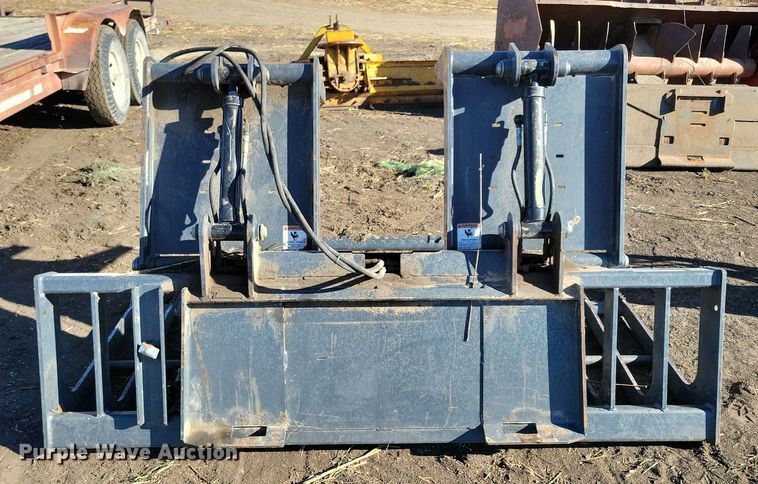 image for item LC9348 Virnig  skid steer grapple bucket