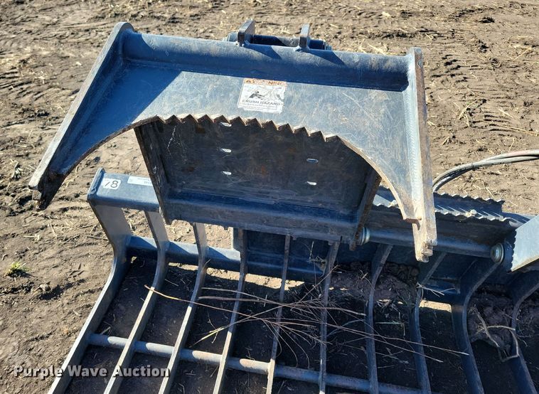 image for item LC9348 Virnig  skid steer grapple bucket