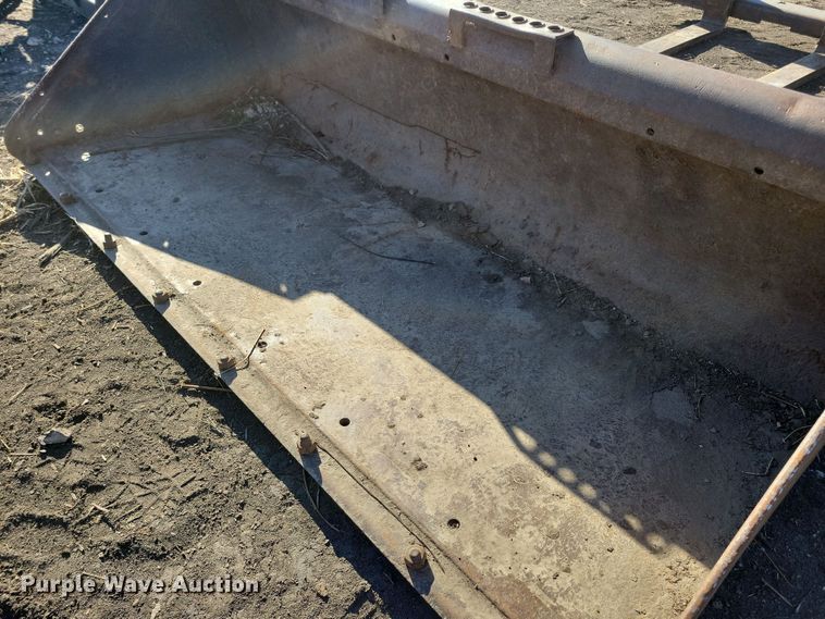 image for item LC9349 Skid steer bucket