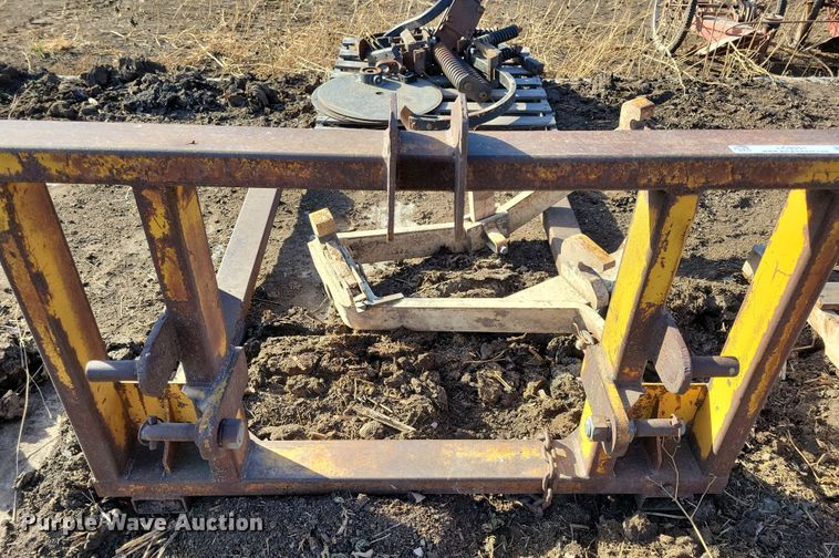 image for item LC9351 Tractor parts