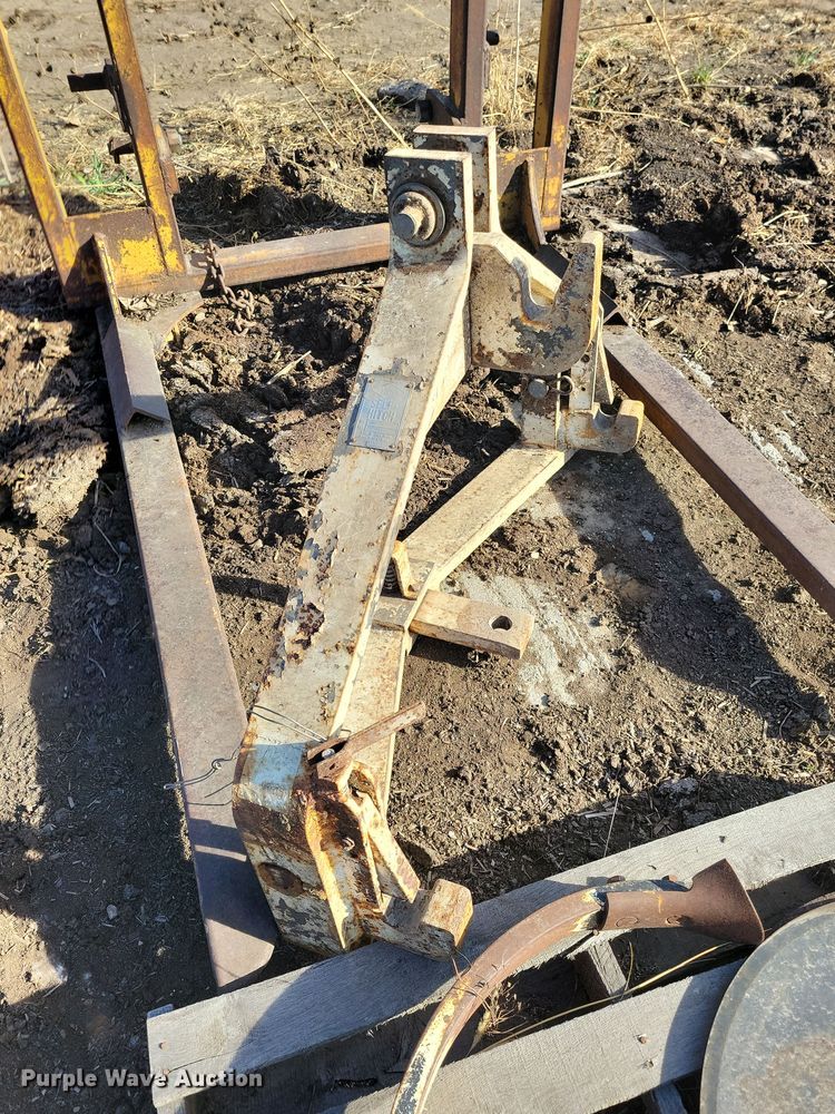 image for item LC9351 Tractor parts