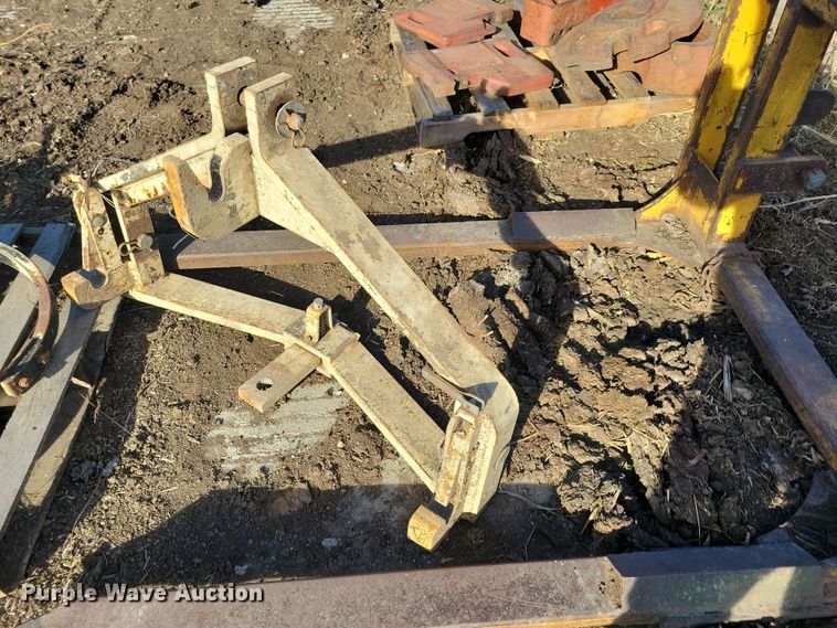 image for item LC9351 Tractor parts