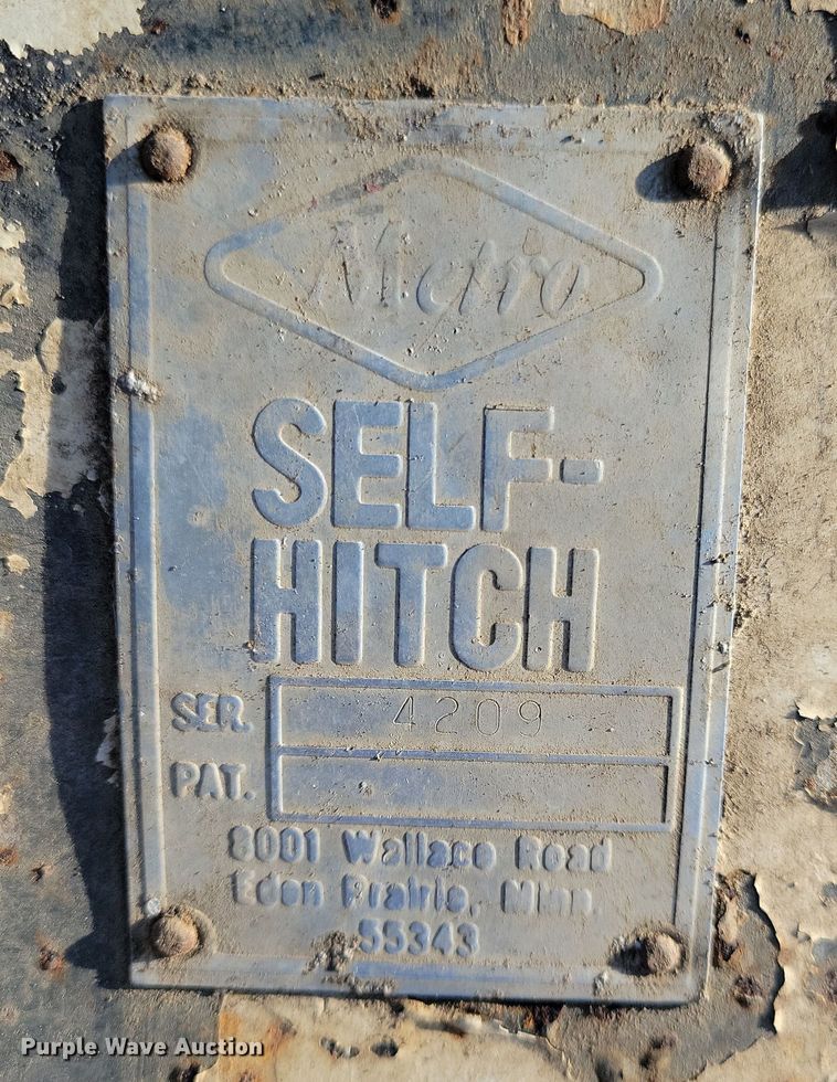 image for item LC9351 Tractor parts