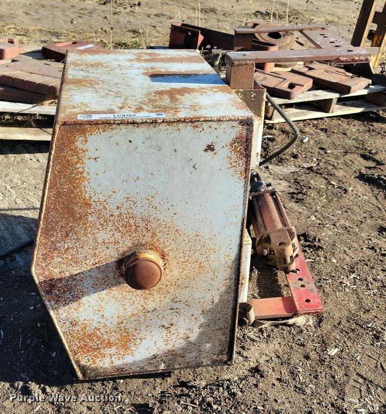 image for item LC9352 Ag equipment