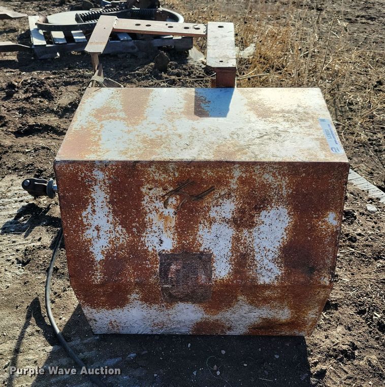 image for item LC9352 Ag equipment