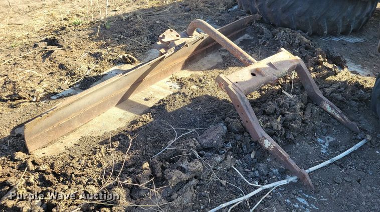 image for item LC9352 Ag equipment