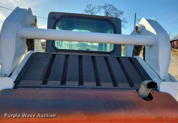 image for item LC9355 2007 Bobcat S205  skid steer loader