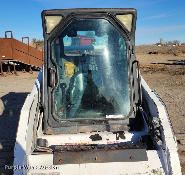 image for item LC9355 2007 Bobcat S205  skid steer loader
