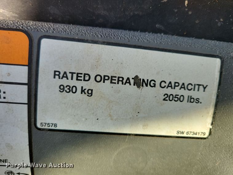 image for item LC9355 2007 Bobcat S205  skid steer loader