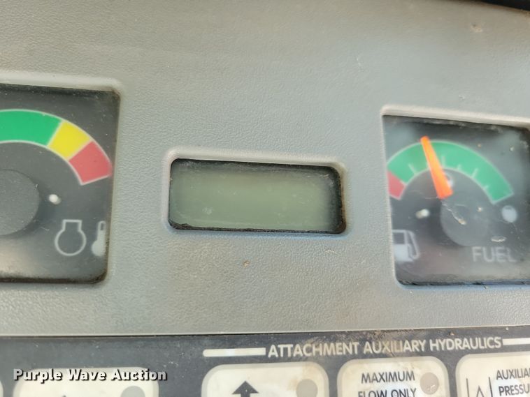 image for item LC9355 2007 Bobcat S205  skid steer loader