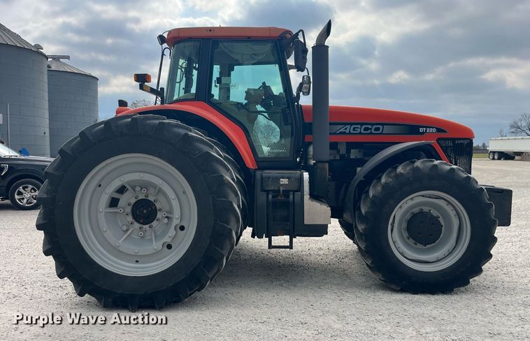 image for item LD9827 2008 AGCO DT220A  MFWD tractor