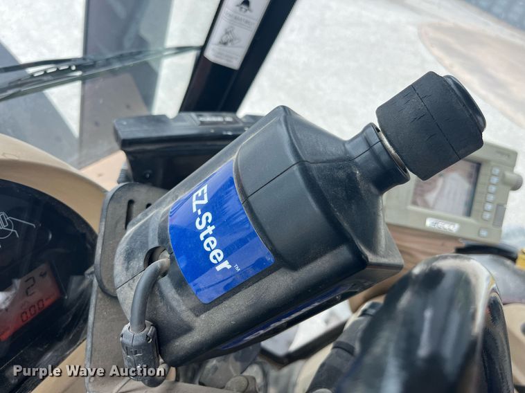 image for item LD9827 2008 AGCO DT220A  MFWD tractor