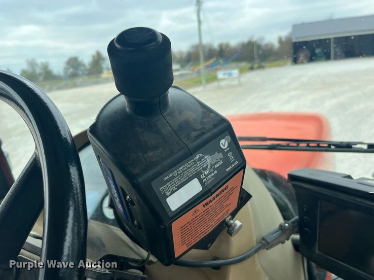 image for item LD9827 2008 AGCO DT220A  MFWD tractor