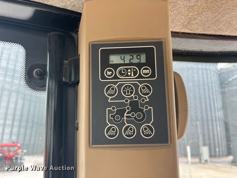 image for item LD9827 2008 AGCO DT220A  MFWD tractor