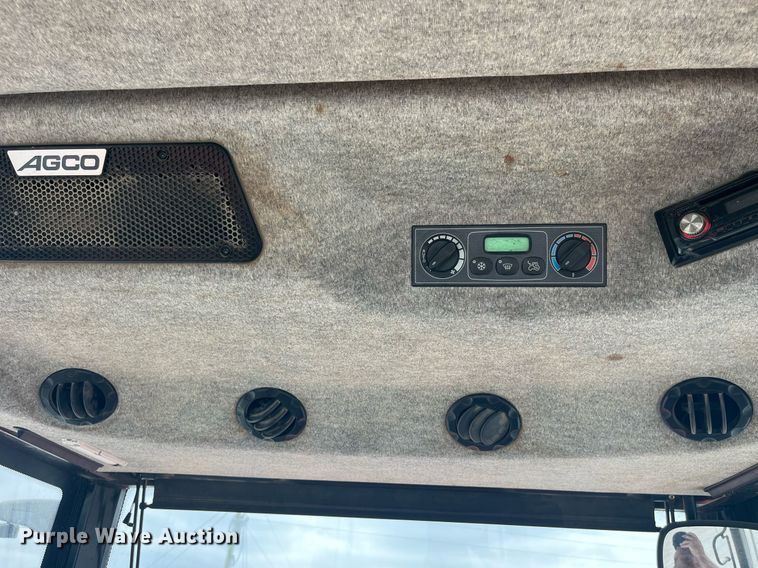 image for item LD9827 2008 AGCO DT220A  MFWD tractor