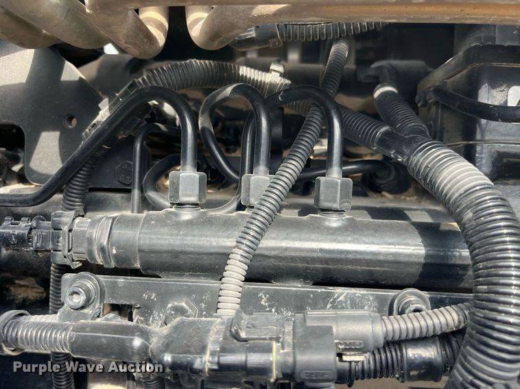 image for item LD9827 2008 AGCO DT220A  MFWD tractor