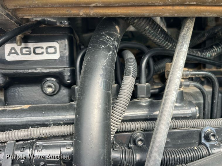 image for item LD9827 2008 AGCO DT220A  MFWD tractor