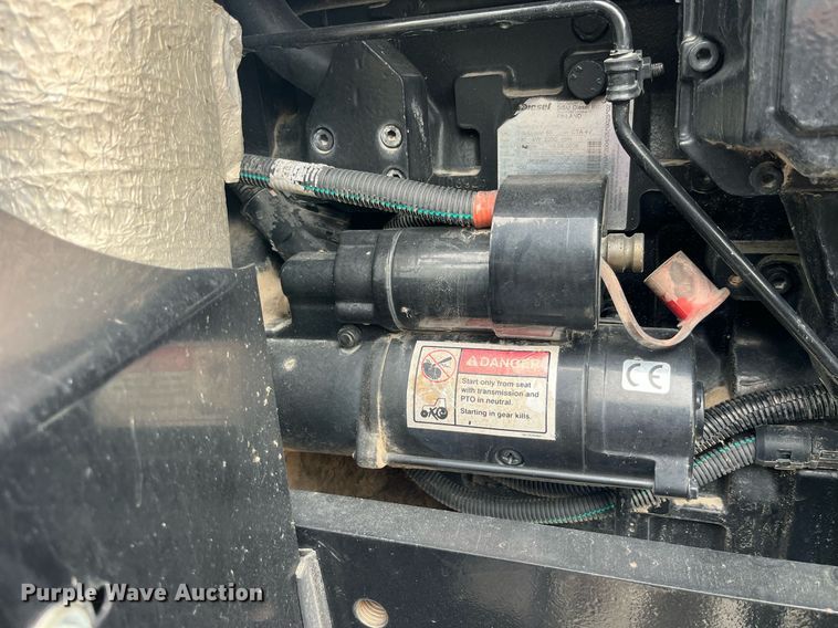 image for item LD9827 2008 AGCO DT220A  MFWD tractor