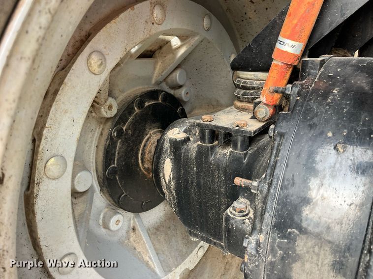 image for item LD9827 2008 AGCO DT220A  MFWD tractor