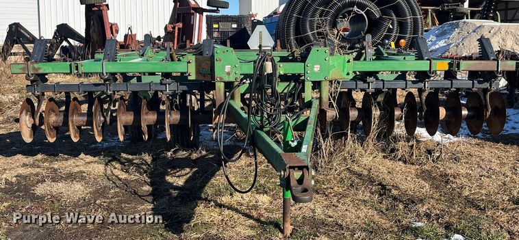 image for item LD9878 John Deere 714  disk ripper
