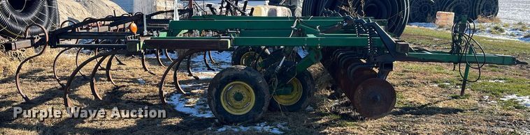 image for item LD9878 John Deere 714  disk ripper