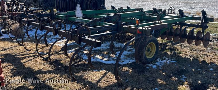 image for item LD9878 John Deere 714  disk ripper