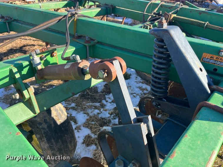 image for item LD9878 John Deere 714  disk ripper