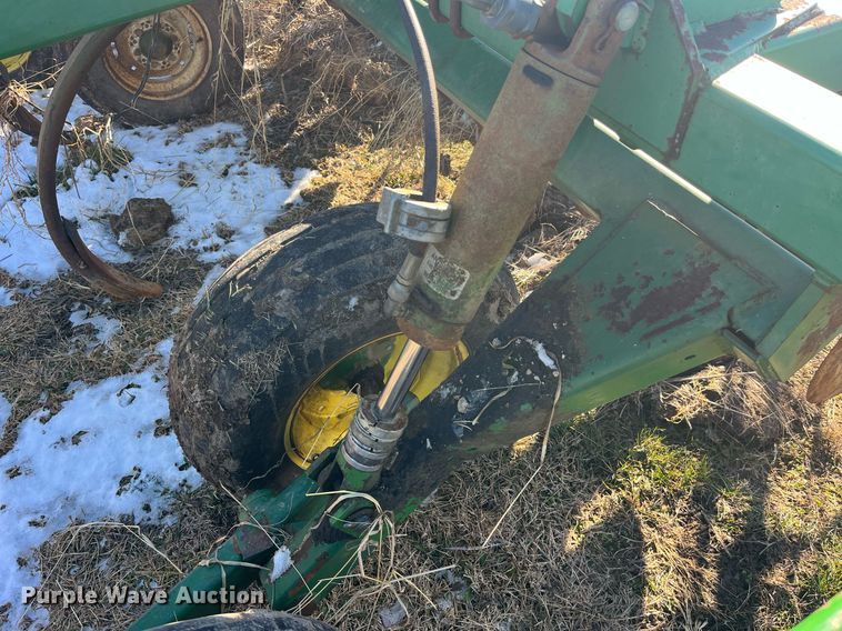 image for item LD9878 John Deere 714  disk ripper