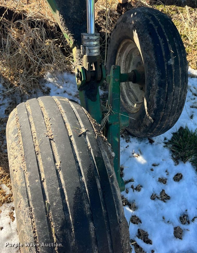 image for item LD9878 John Deere 714  disk ripper