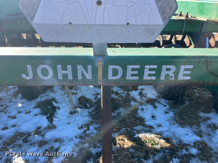 image for item LD9878 John Deere 714  disk ripper