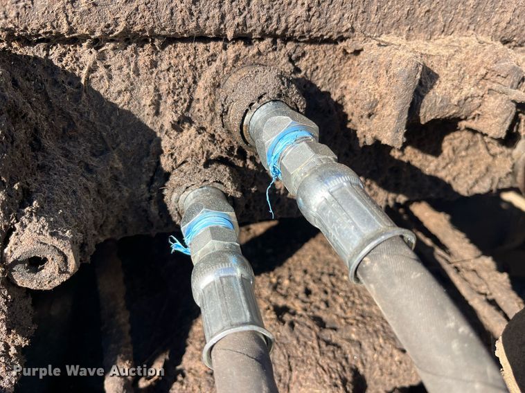 image for item LD9879 John Deere 10335  double off-set disk