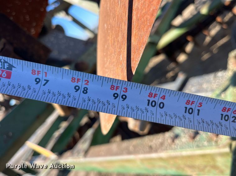 image for item LD9879 John Deere 10335  double off-set disk