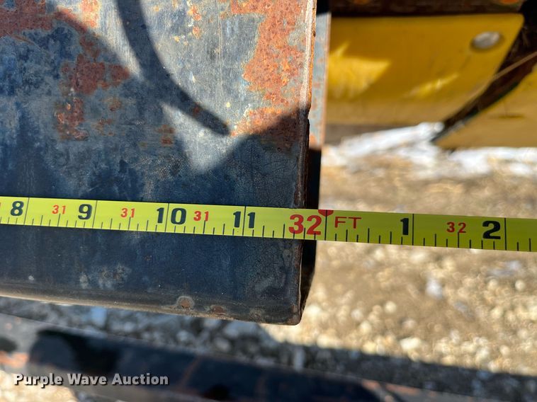 image for item LD9881 J&M HT8  header trailer