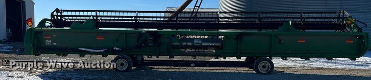 image for item LD9882 2005 John Deere 635F Hydraflex  flex head