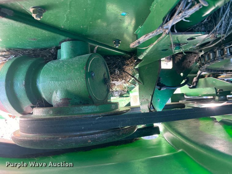 image for item LD9882 2005 John Deere 635F Hydraflex  flex head