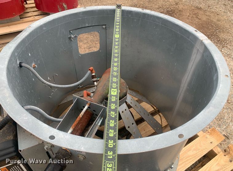 image for item LI9250 Approximately 35 pallets of grain dryer parts