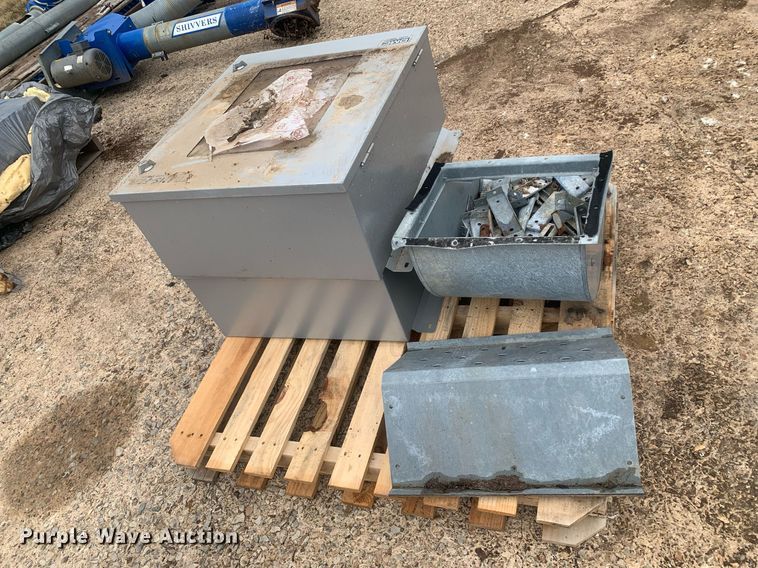 image for item LI9250 Approximately 35 pallets of grain dryer parts