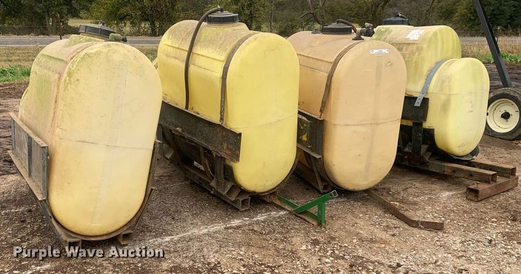 image for item LI9252 (4) Snyder tanks