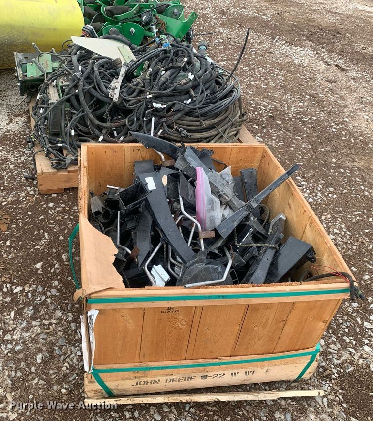 image for item LI9253 John Deere  1720 planter parts