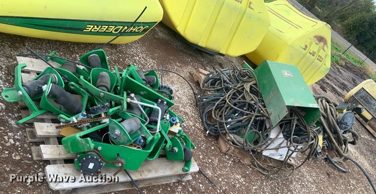 image for item LI9253 John Deere  1720 planter parts