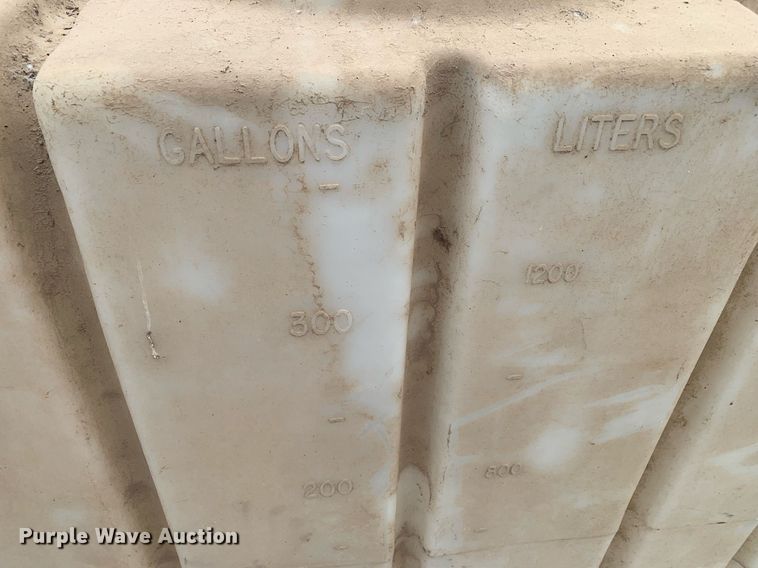 image for item LI9260 (2) Dimco saddle tanks