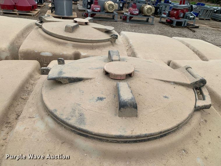 image for item LI9260 (2) Dimco saddle tanks