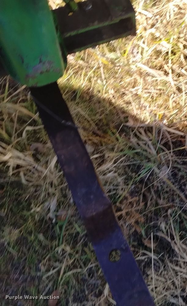 image for item LN9877 1949 John Deere A  tractor