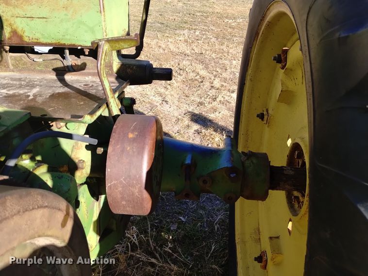 image for item LN9877 1949 John Deere A  tractor