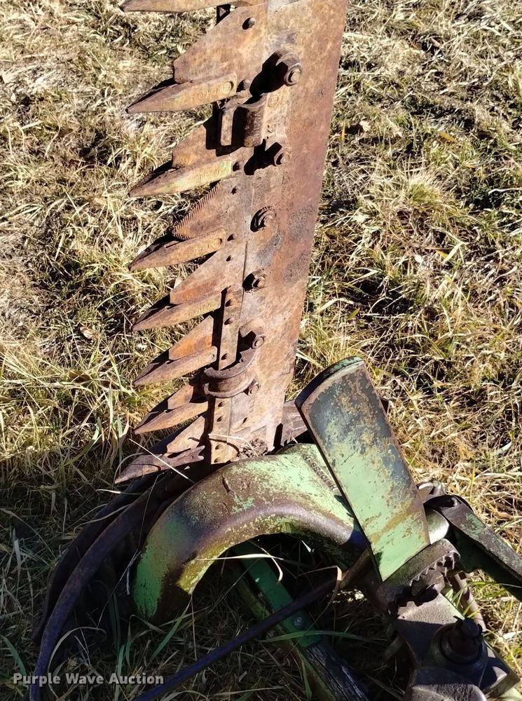 image for item LN9877 1949 John Deere A  tractor